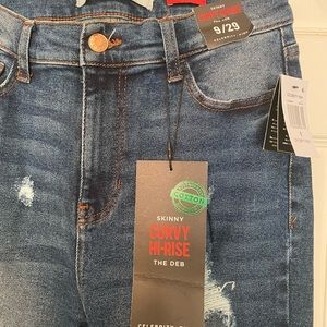 Celebrity Pink Skinny Curvy Hi-Rise The Deb size 9/29